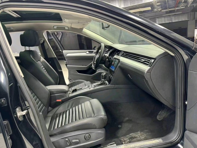 成都18年大众迈腾3