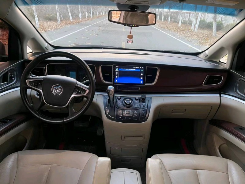 徐州16年别克GL86