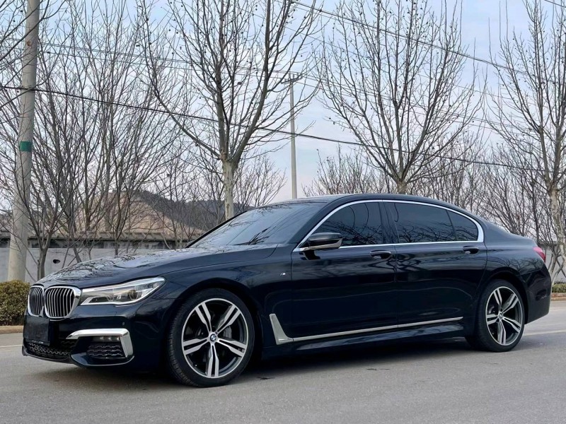 徐州18年宝马7系3