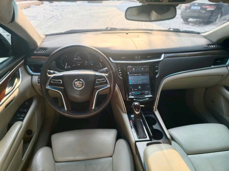 保定14年凯迪拉克XTS8