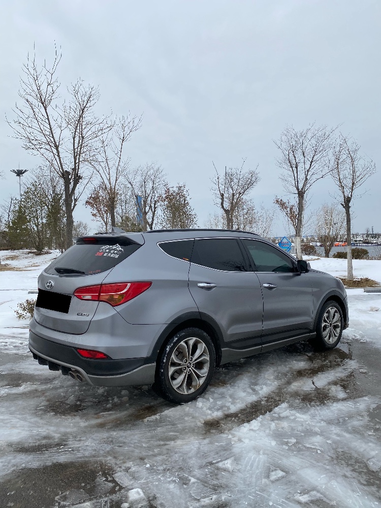 济宁15年现代新胜达8