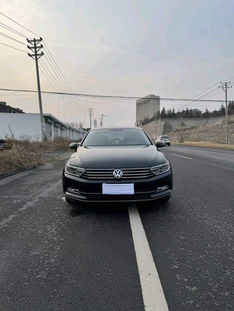 邯郸18年大众迈腾1