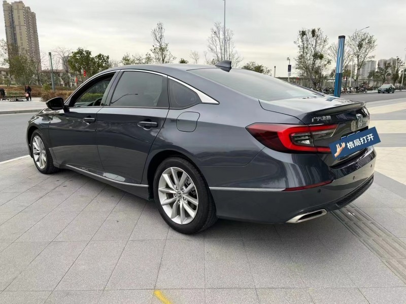 东莞22年本田雅阁7