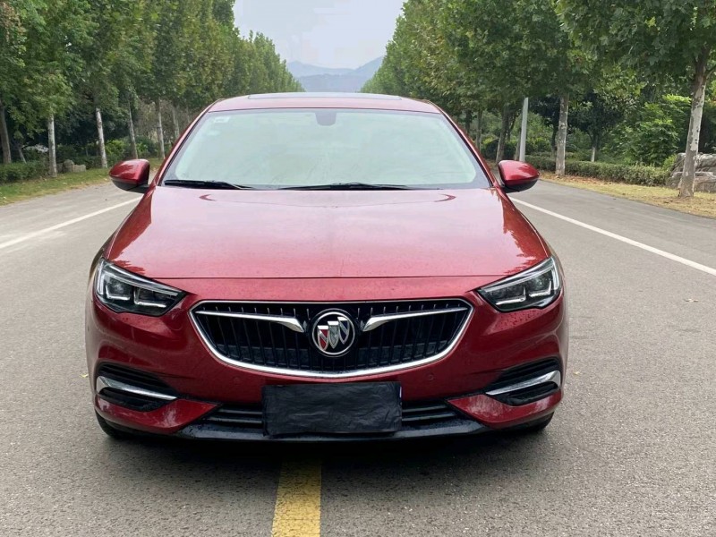 徐州17年别克君威1