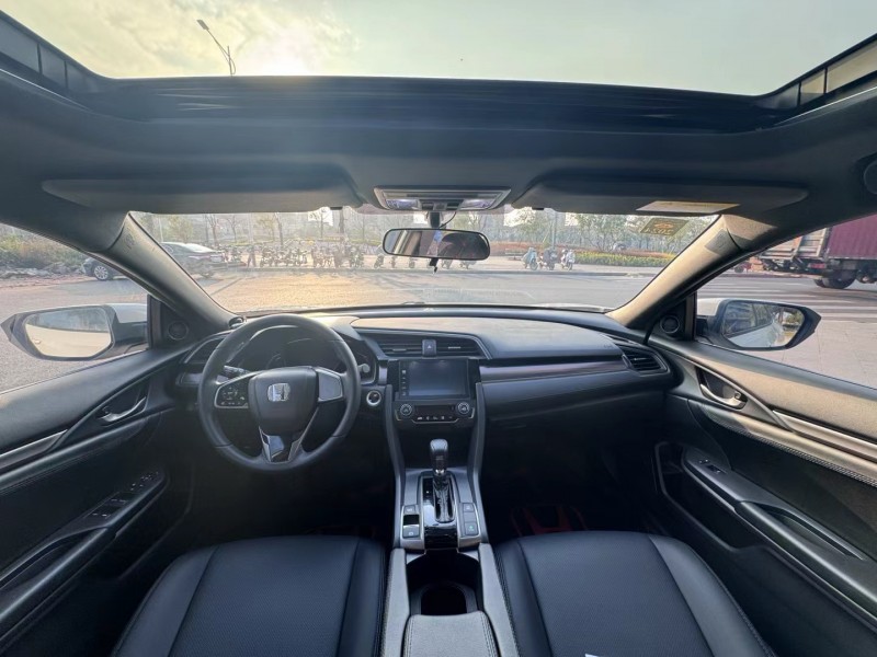 东莞22年本田思域5