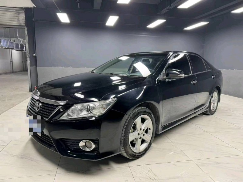 成都15年丰田凯美瑞2