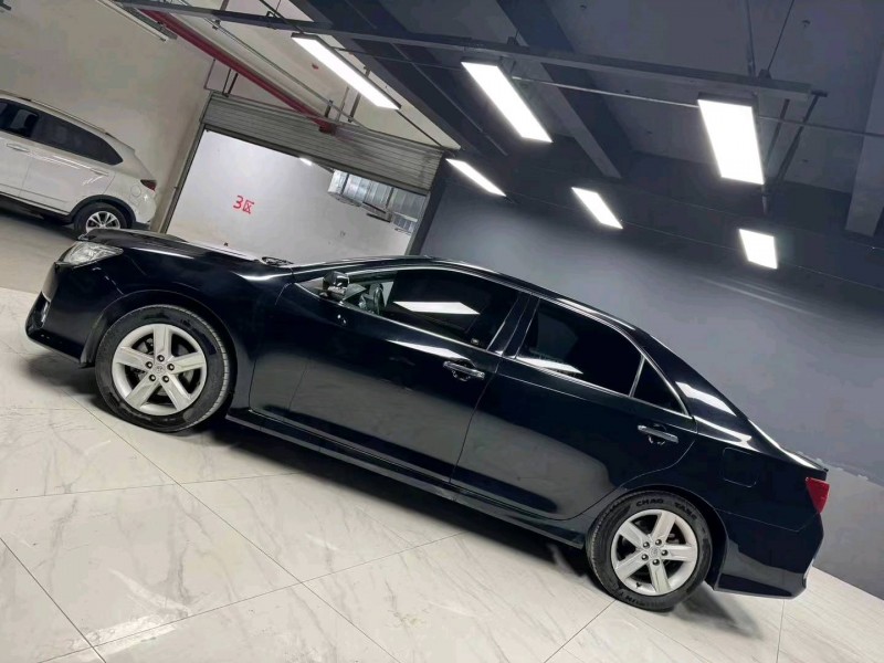 成都15年丰田凯美瑞3