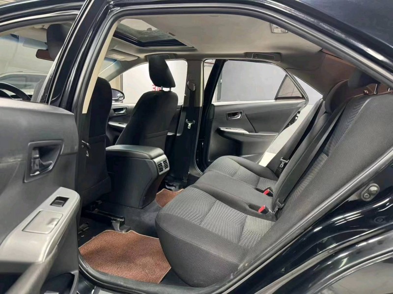 成都15年丰田凯美瑞4