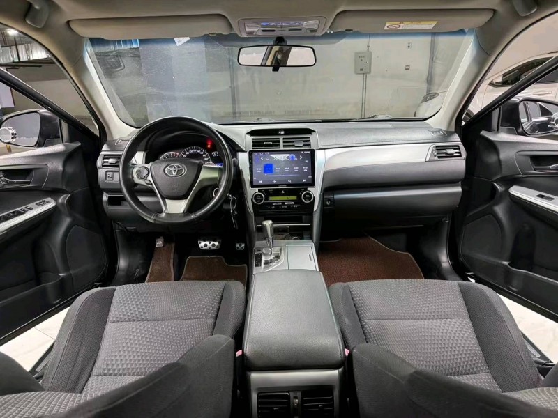 成都15年丰田凯美瑞9