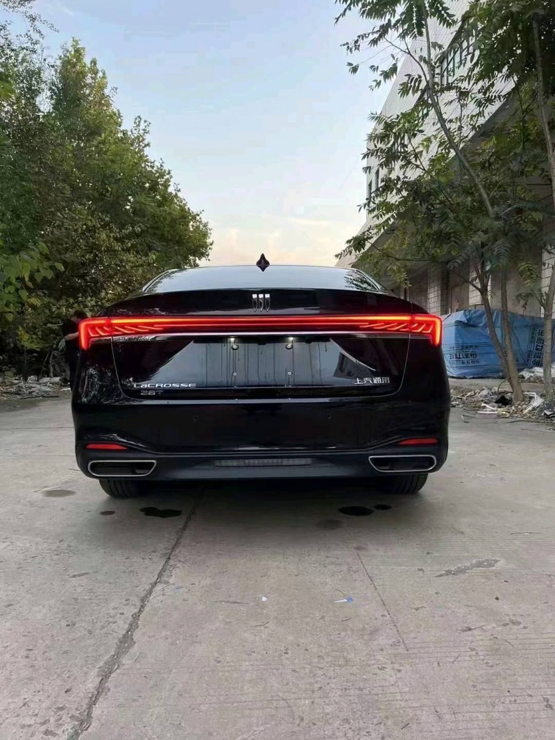 邯郸23年别克君越8