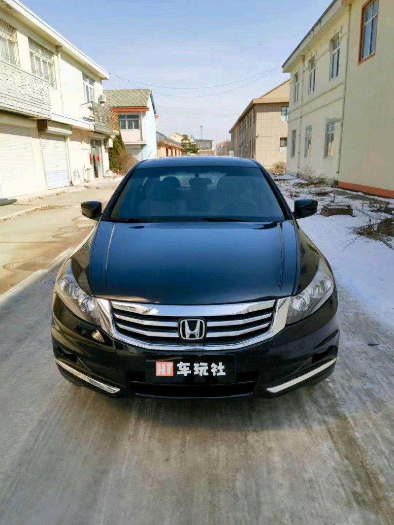 东营13年本田雅阁1