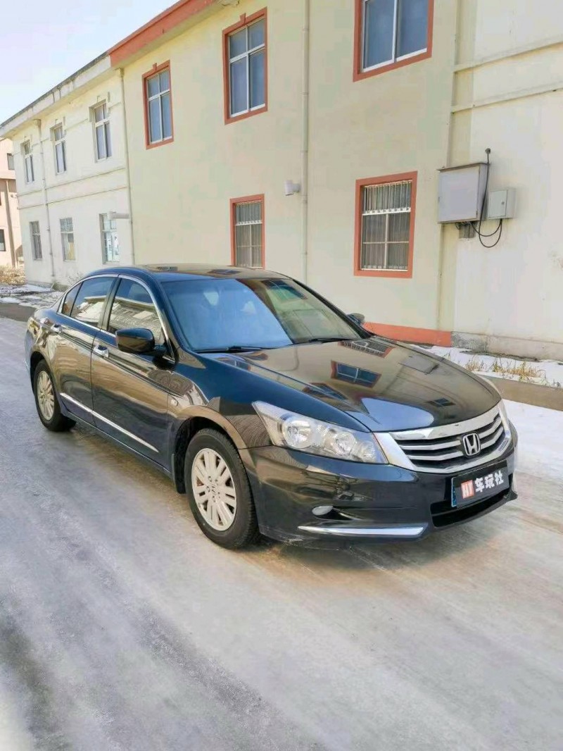 东营13年本田雅阁2
