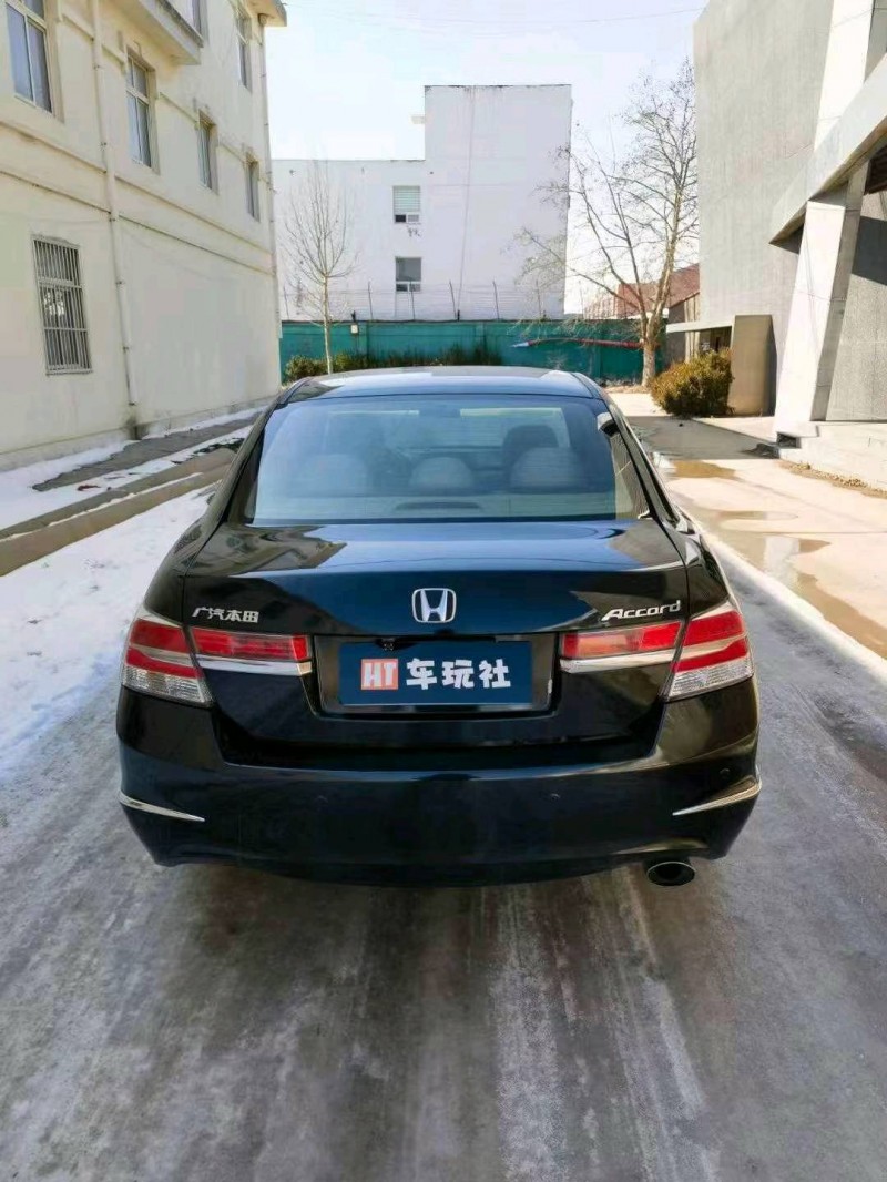 东营13年本田雅阁5