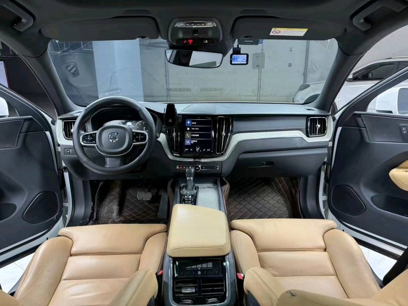 成都18年沃尔沃XC609