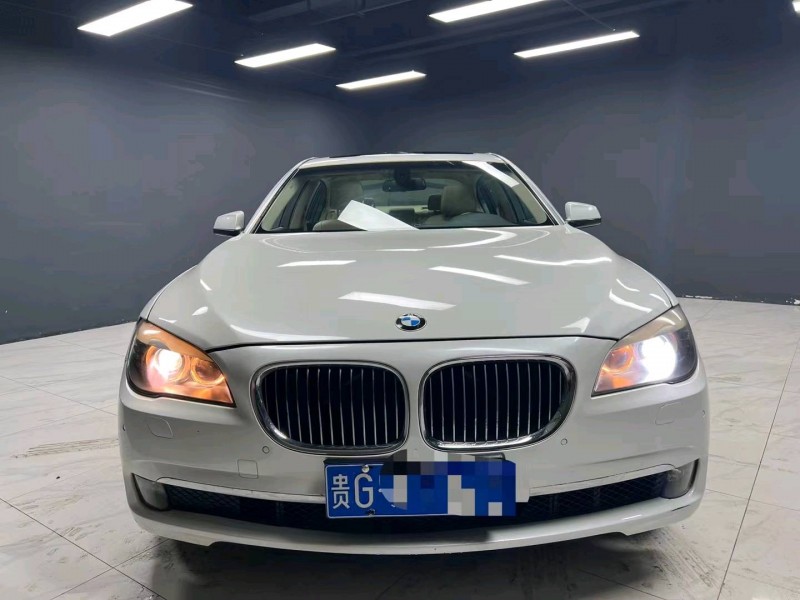 成都11年宝马7系1
