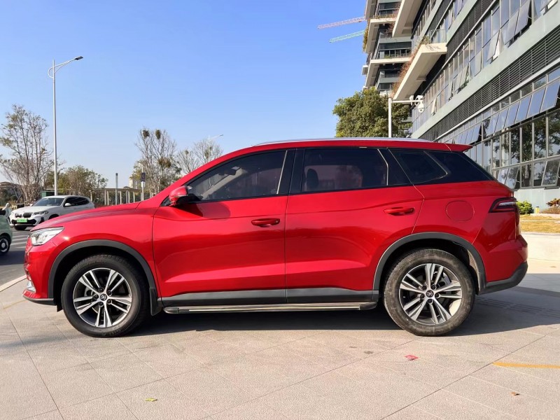 东莞21年比亚迪宋8