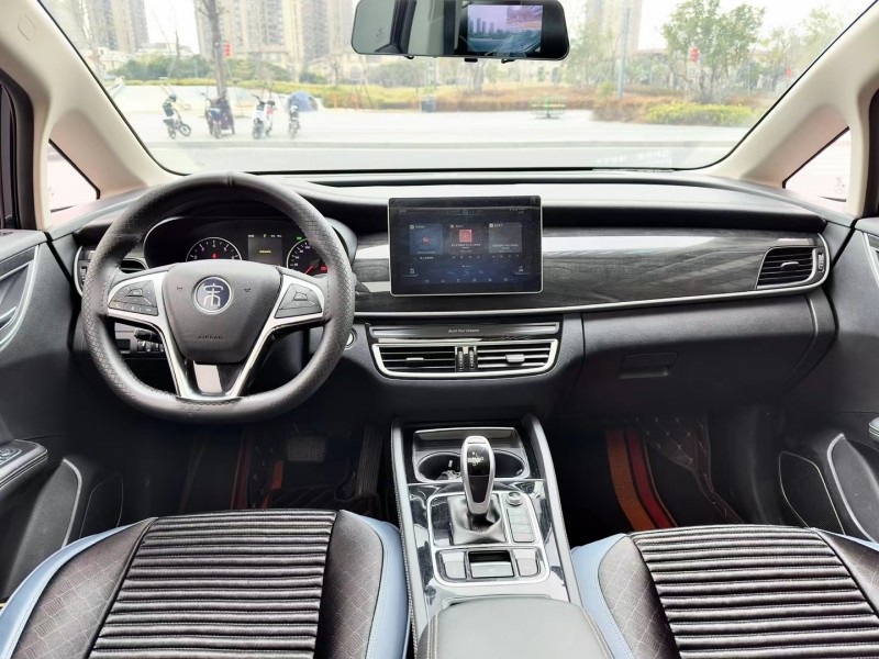 东莞19年比亚迪宋MAX4