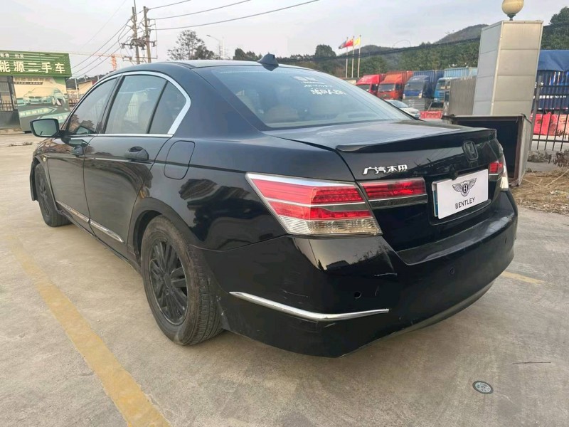 广州13年本田雅阁4