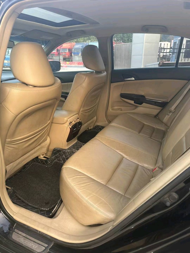 广州13年本田雅阁7