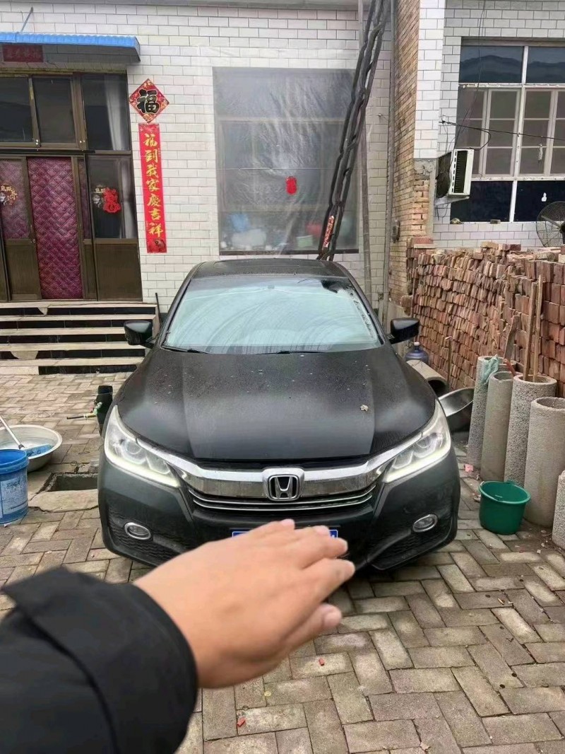 邢台16年本田雅阁1