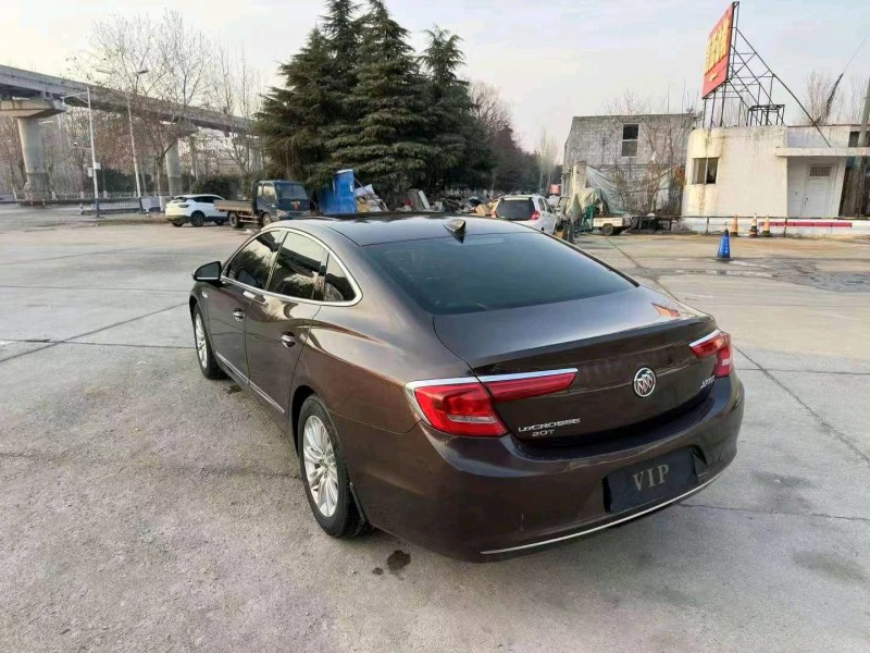 枣庄17年别克君越5