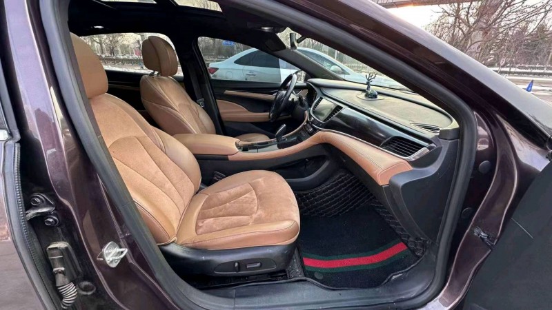 枣庄17年别克君越7