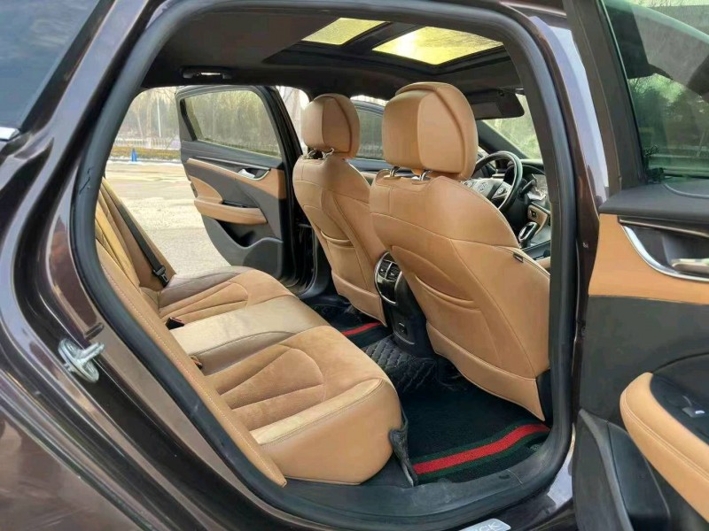 枣庄17年别克君越8