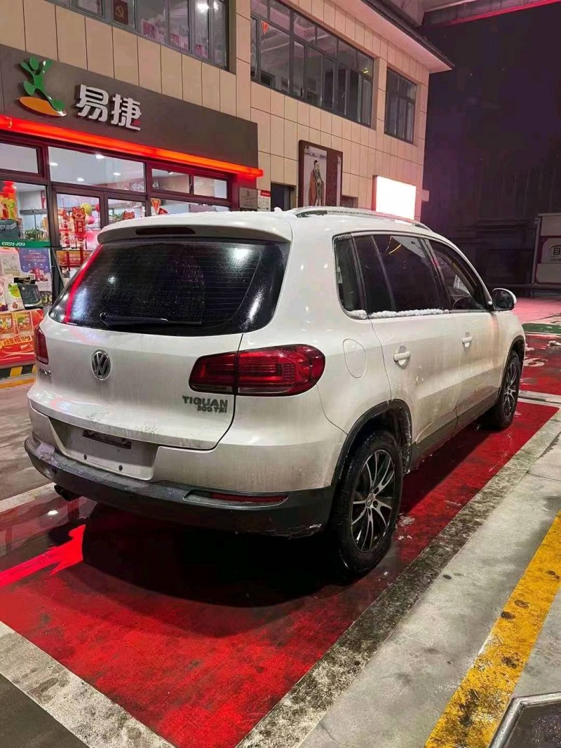 淄博16年大众途观5