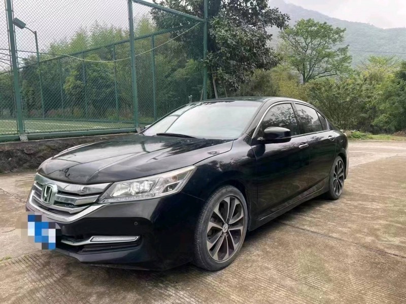 济南16年本田雅阁2