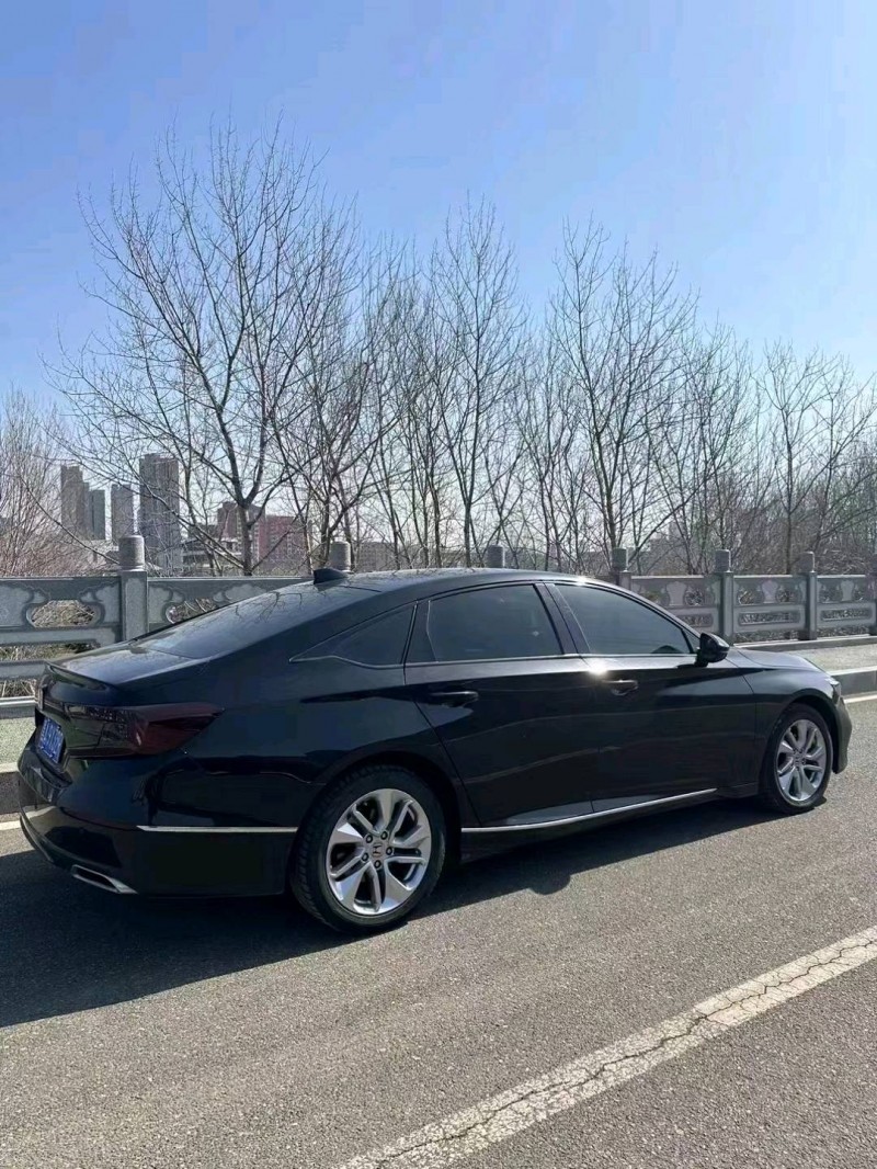 济南19年本田雅阁9