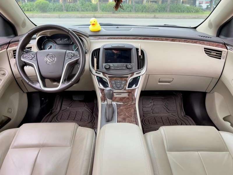 东莞16年别克君越5