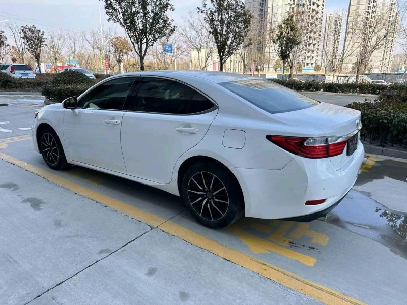 东营15年雷克萨斯ES3