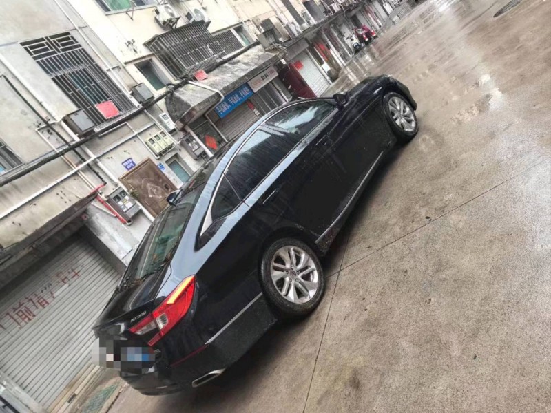 汕头18年本田雅阁7