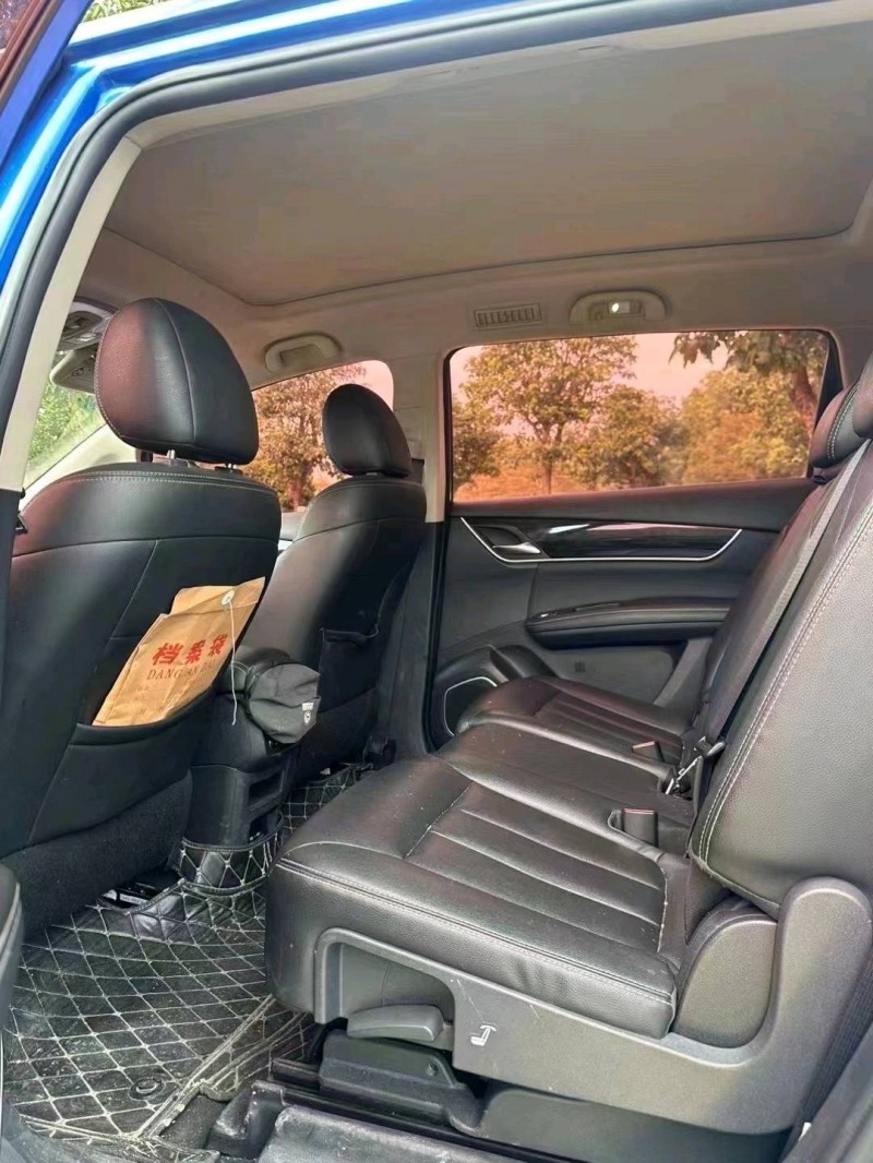 汕头18年比亚迪宋MAX4