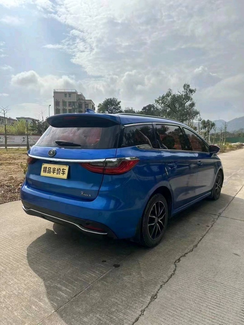 汕头18年比亚迪宋MAX6