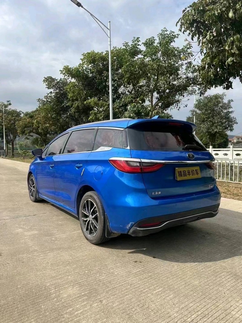 汕头18年比亚迪宋MAX8