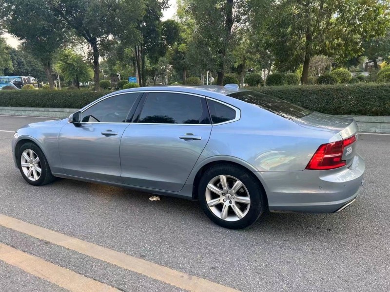 枣庄17年沃尔沃S904