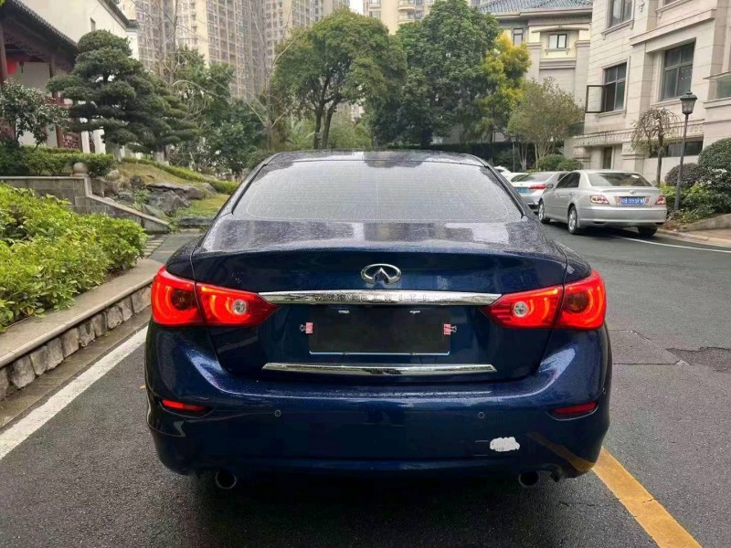 珠海17年英菲尼迪Q504