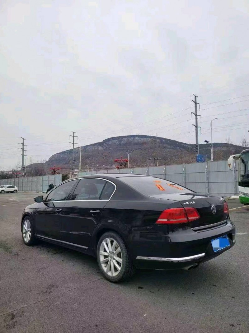 枣庄13年大众迈腾8