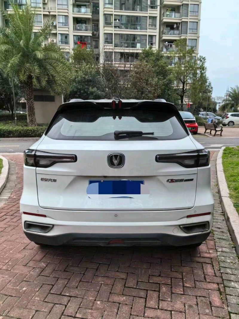 嘉興22年長安汽車CS552