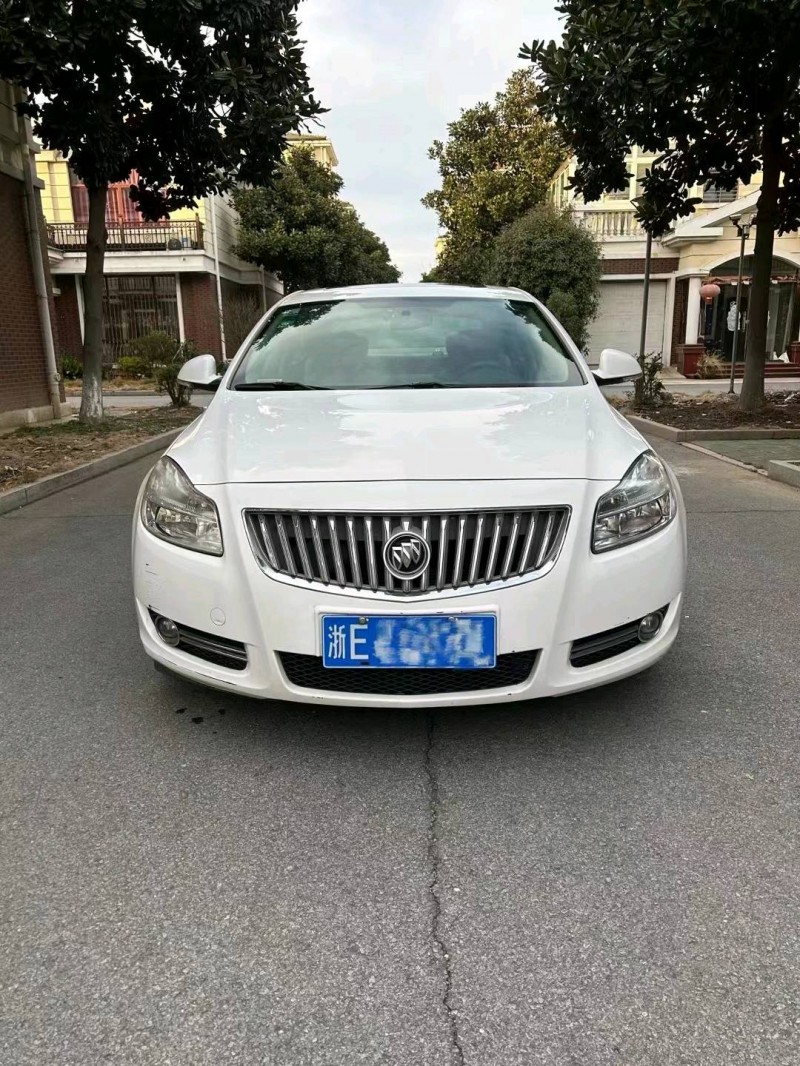 湖州13年別克君威1