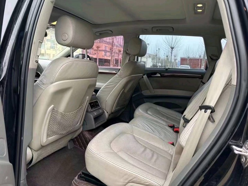 东营14年奥迪Q75
