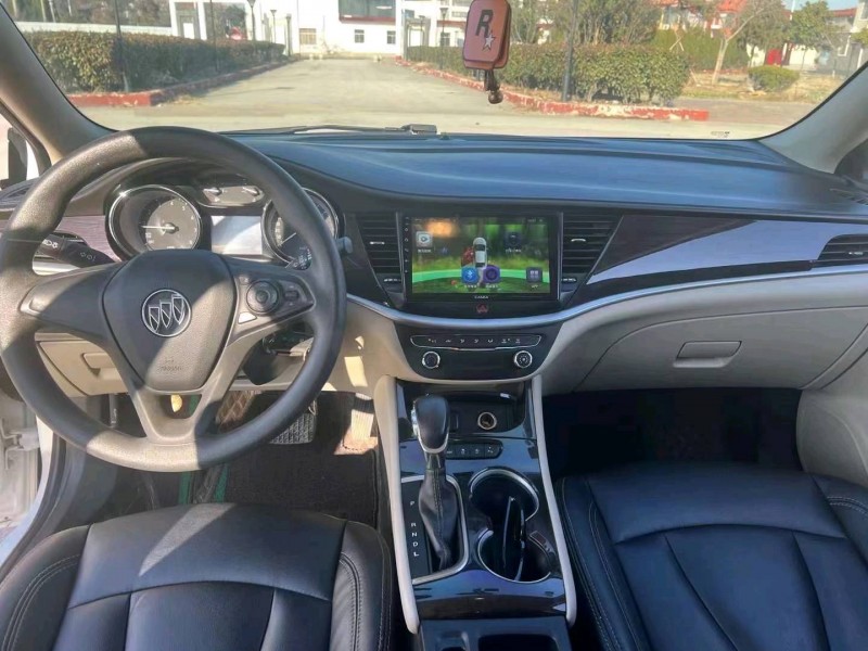 汕头18年别克威朗5