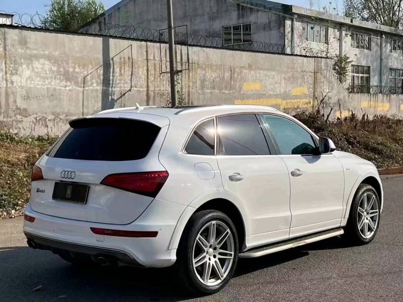 东营18年奥迪SQ53