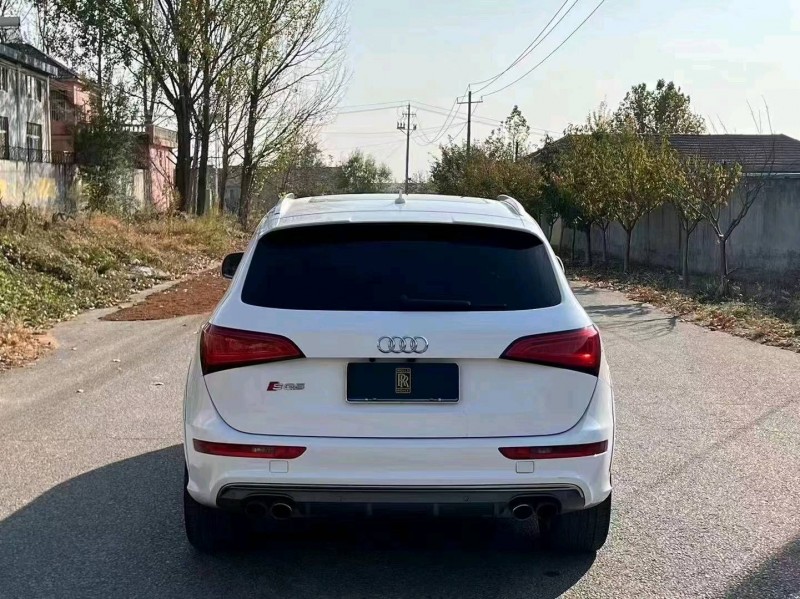 东营18年奥迪SQ56