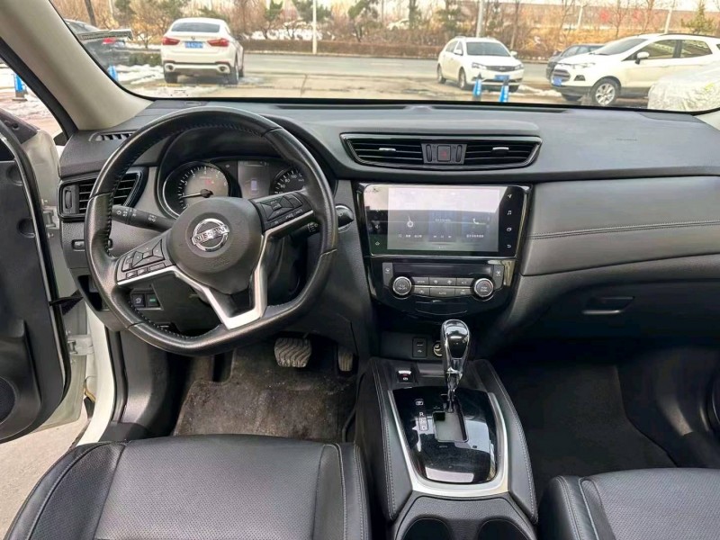 邯郸21年日产奇骏5