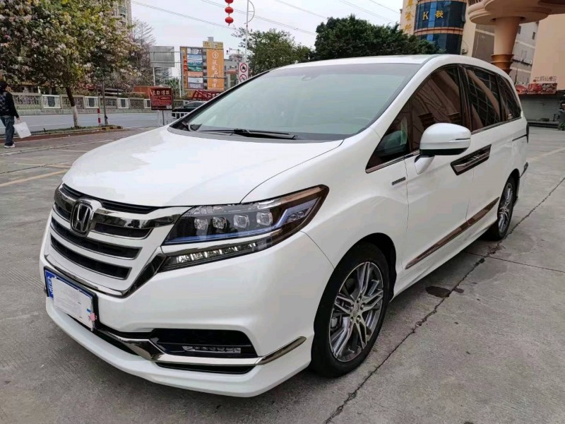 珠海21年本田艾力绅2