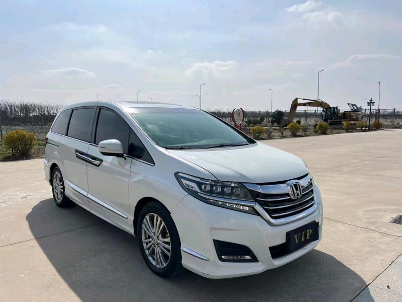 盐城17年本田艾力绅2