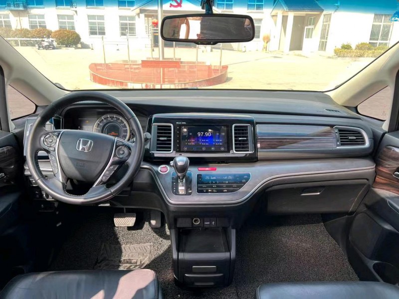 盐城17年本田艾力绅5