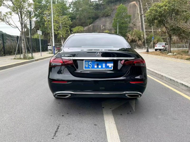 广州23年奔驰E9